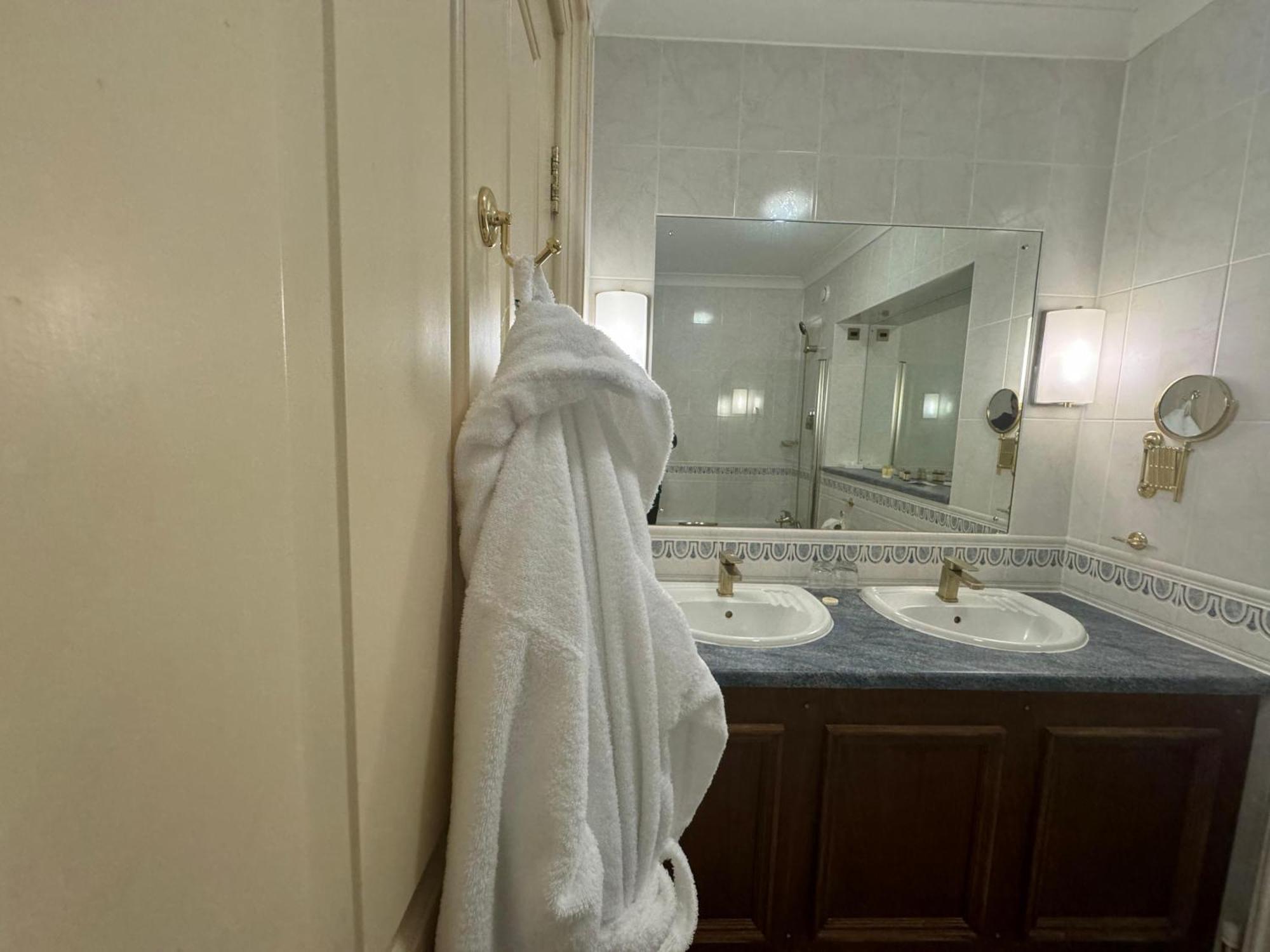 לנגפני Tre-Ysgawen Hall & Spa מראה חיצוני תמונה