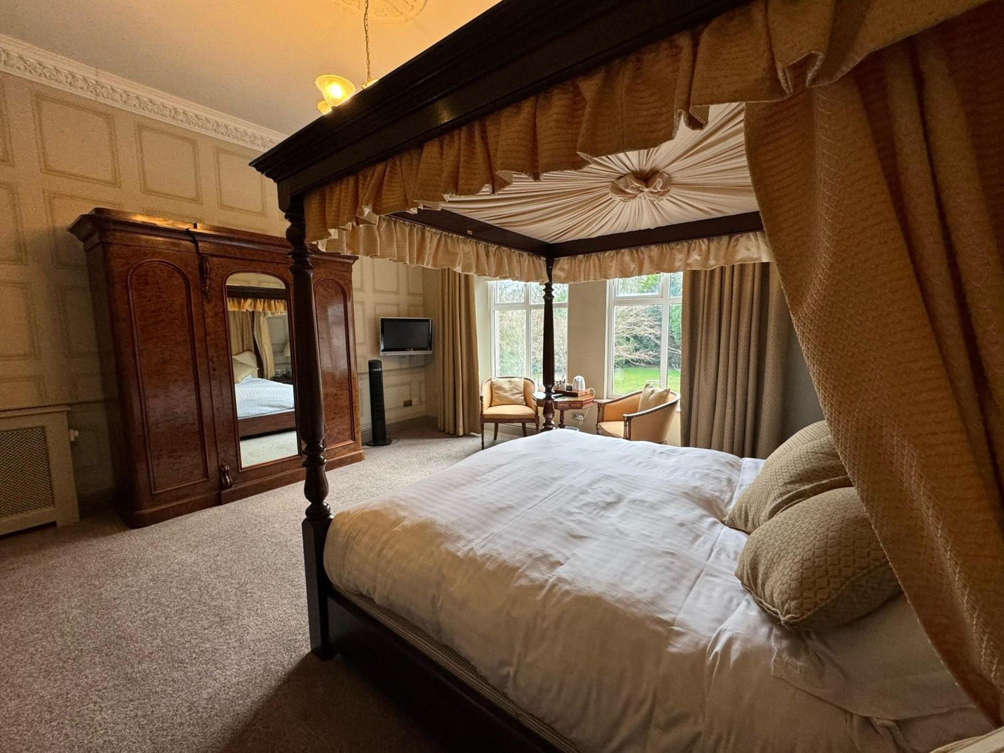 לנגפני Tre-Ysgawen Hall & Spa מראה חיצוני תמונה