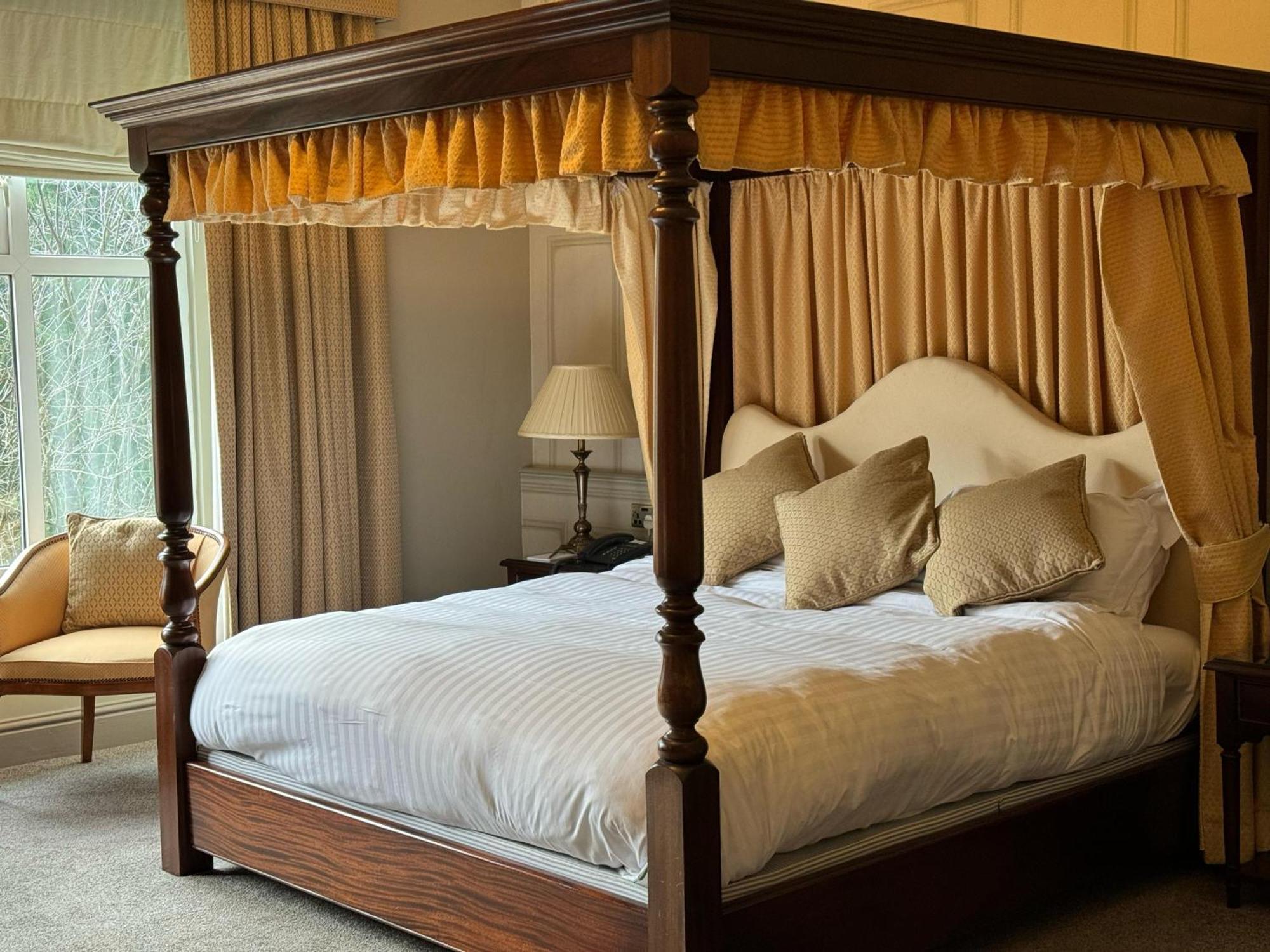 לנגפני Tre-Ysgawen Hall & Spa מראה חיצוני תמונה