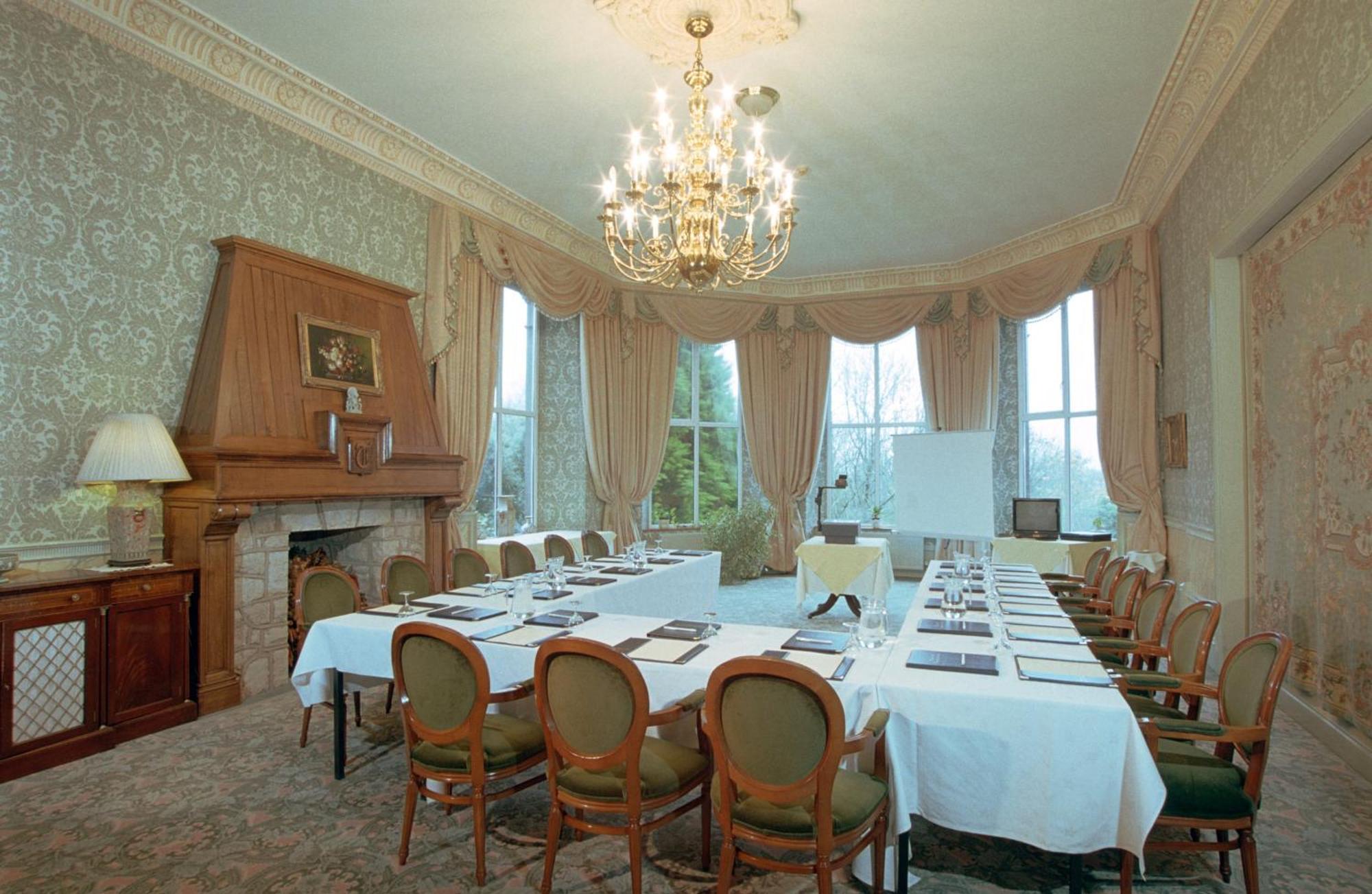 לנגפני Tre-Ysgawen Hall & Spa מראה חיצוני תמונה